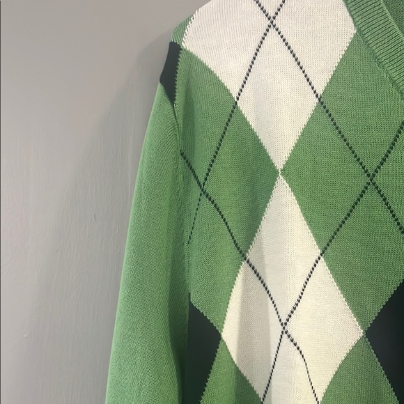 Tommy Hilfiger V-Neck Green and White Sweater - Picture 4 of 5